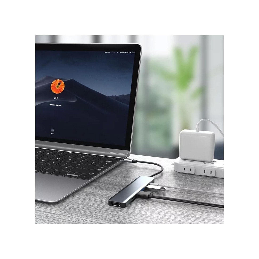 Hub USB-C vers HDMI 4K / 3 USB-A -/1 USB-C + 2 lecteurs carte