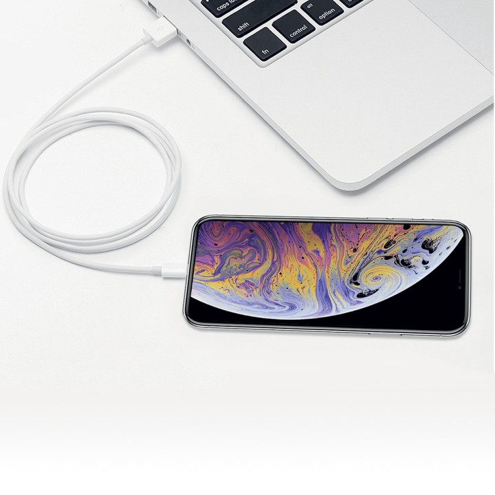 Câble data Moxie Blanc lightning 2 mètres sous packaging